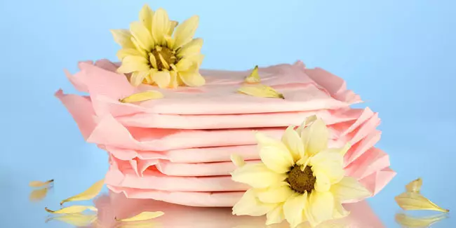 7 Alasan Mengapa Wanita Harus Menggunakan Panty Liner Setiap Hari