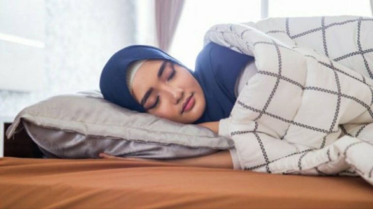 hukum tidur di bulan puasa menurut Islam