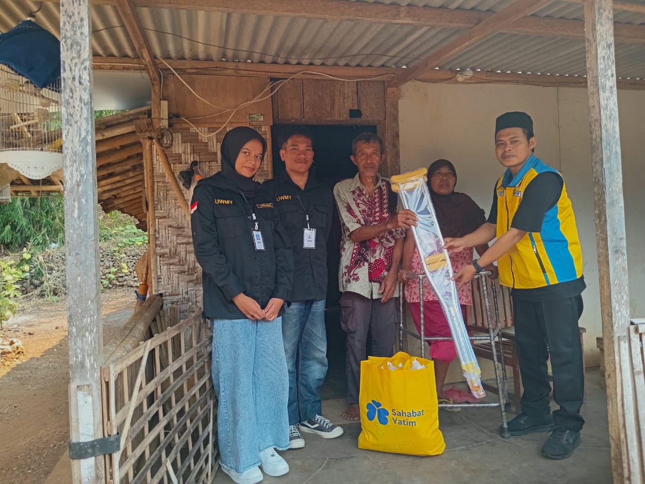 Bantuan Tongkat Kruk Jalan