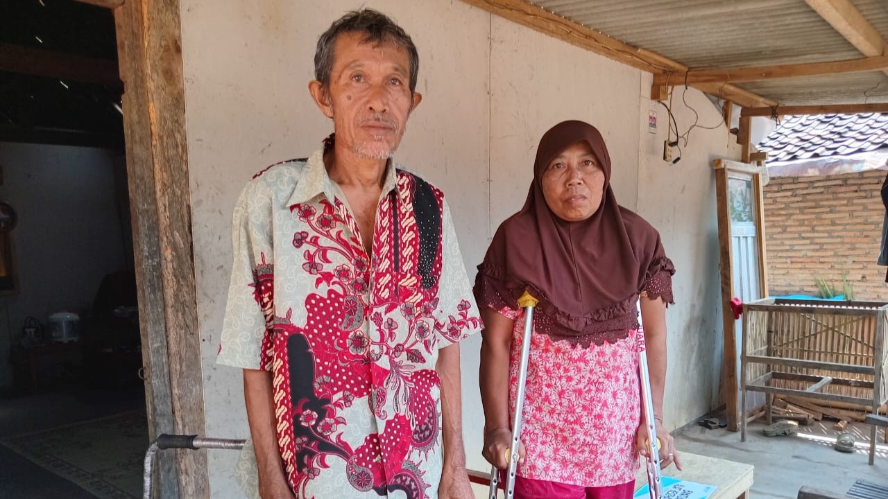 Bantuan Tongkat Kruk Jalan