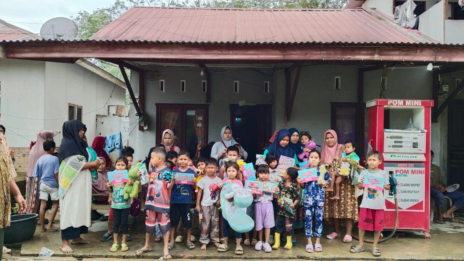 Trauma healing anak banjir