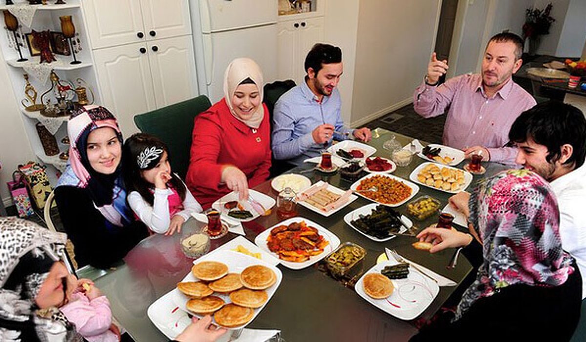 cara mengatasi anak susah makan - Makan Bersama