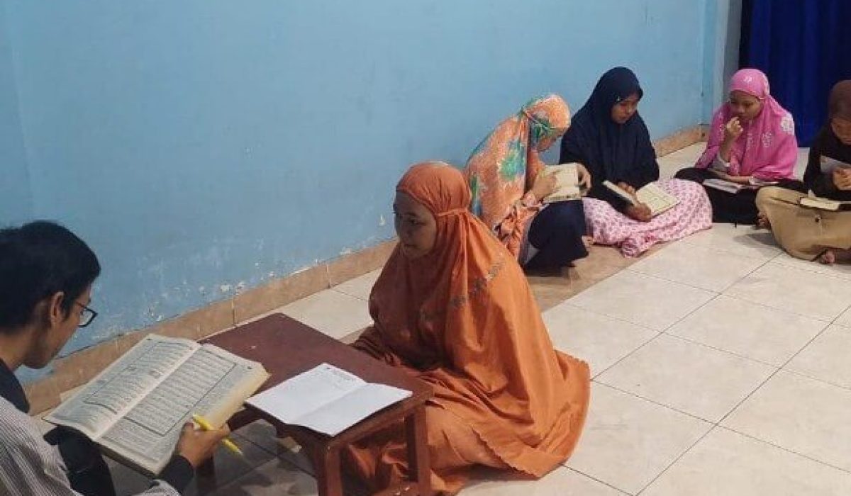 Cara Mudah Mengajarkan Membaca Al Quran kepada Anak