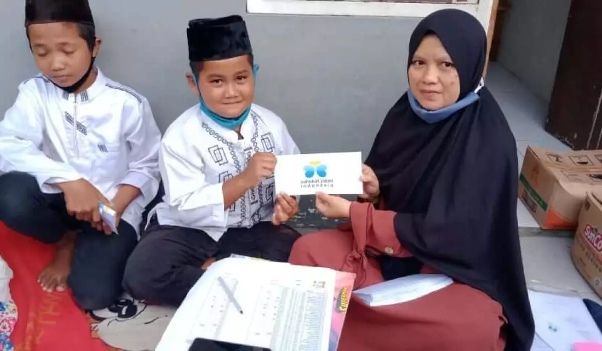 Mendidik Anak Berinfak Sejak Dini