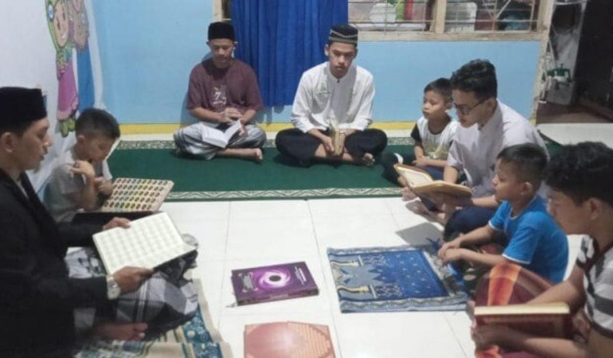 Mengajarkan Membaca dan Menghafalkan Al Quran Sedari Dini