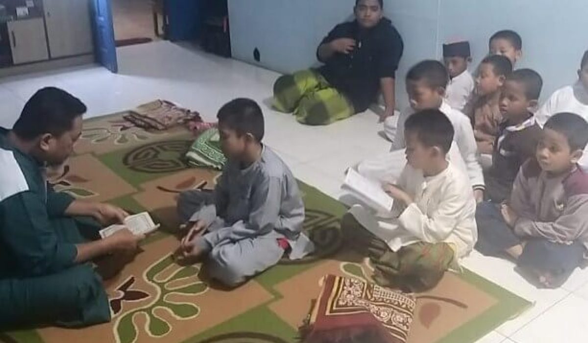 Mudahkan Anak Belajar Mengaji