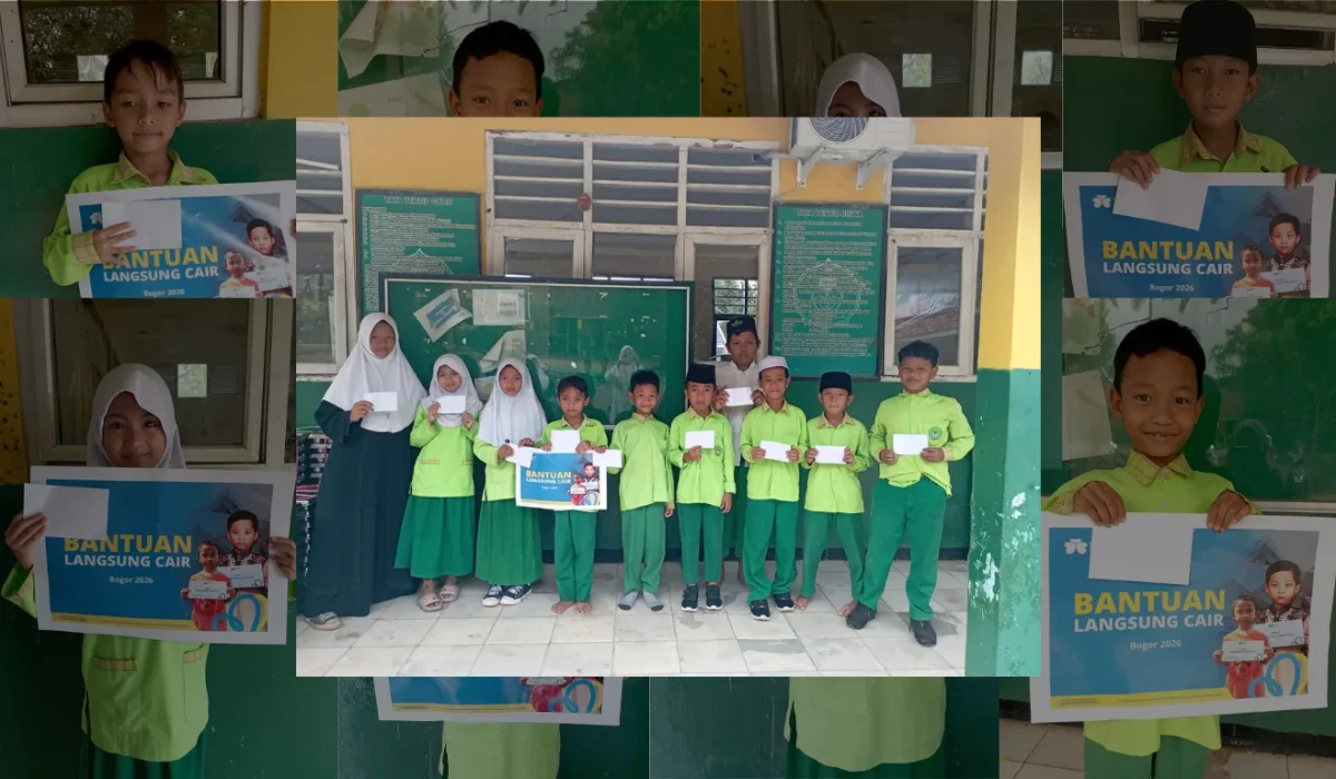 Penyaluran Bantuan Langsung Sahabat Yatim untuk perlengkapan sekolah anak di Bogor.